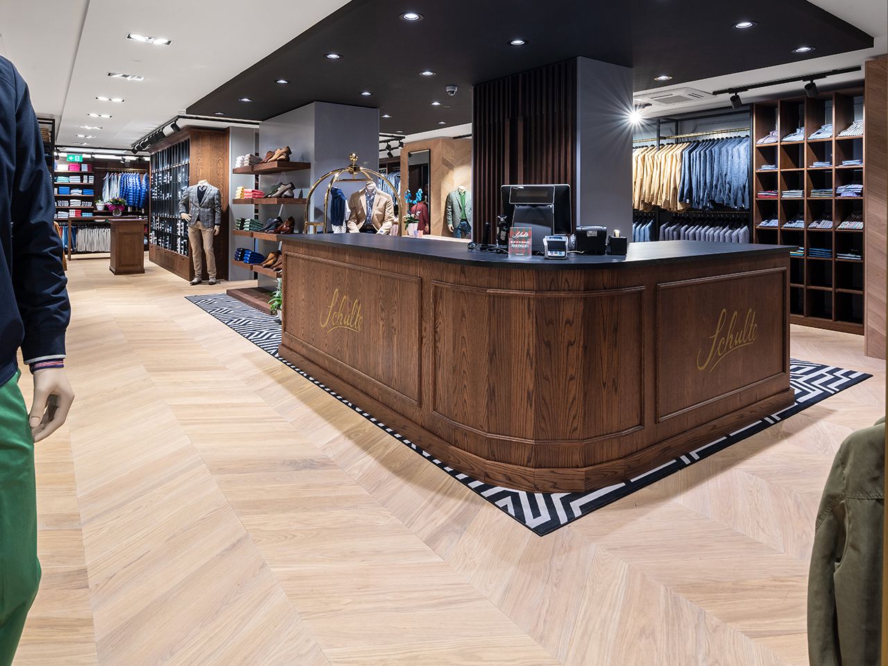W.02 Kledingwinkel Hillegom Dennebos Flooring 8